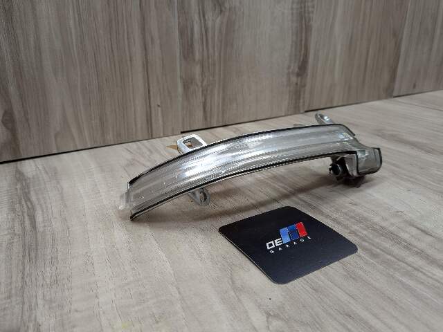 OEM BMW F22 F30 F32 F87 Right Passenger Side Mirror Turn Signal Light Indicator