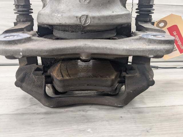 18-24 OEM BMW G01 G02 G20 X3 X4 30 330 FRONT Left Driver Side Brake Caliper