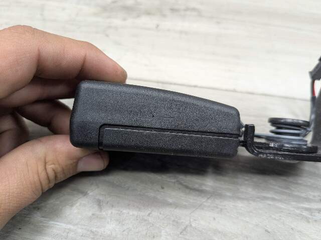 OEM BMW G01 G02 F97 F98 X3M X4M REAR Left Driver Side SeatBelt Seat Belt Buckle
