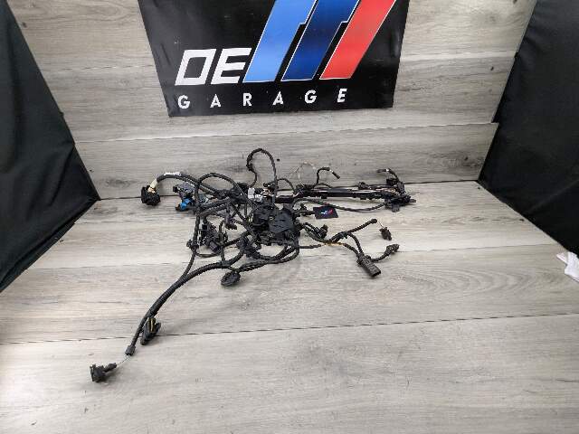 OEM BMW G11 G12 750 G30 M550 AWD Engine N63R Wiring Wire Harness Module 5-8