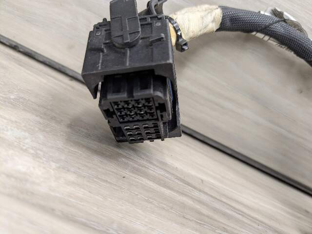 OEM BMW G11 G12 750 G30 M550 AWD Engine N63R Wiring Wire Harness Module 5-8
