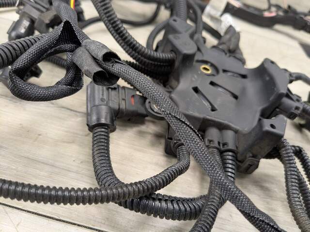 OEM BMW G11 G12 750 G30 M550 AWD Engine N63R Wiring Wire Harness Module 5-8