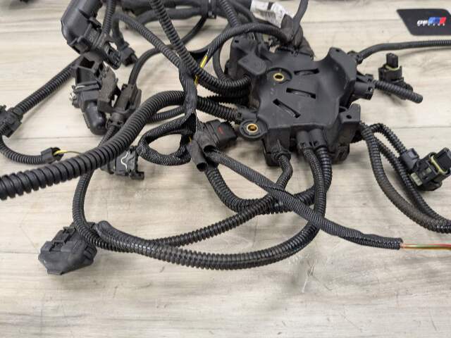 OEM BMW G11 G12 750 G30 M550 AWD Engine N63R Wiring Wire Harness Module 5-8