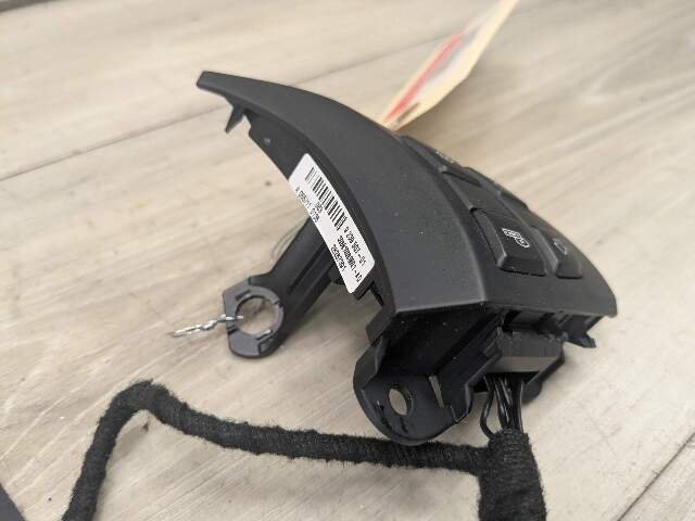 OEM BMW E70 E71 X5M X6M Steering Wheel Multi Function Control Switch Module