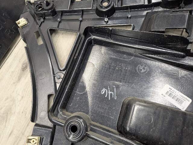 18-23 BMW G01 F97 X3 Rear Bumper Right Passenger Side Bracket Mount Supports