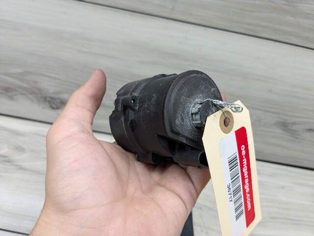 16-19 OEM BMW G11 G12 G30 M550 750 N63R Auxiliary Electric Coolant Water Pump