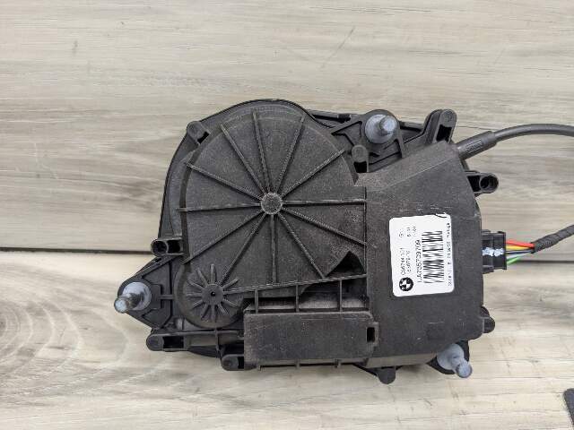 16-22 OEM BMW G11 G12 740 750 M760 Trunk Lid Power Lock Drive