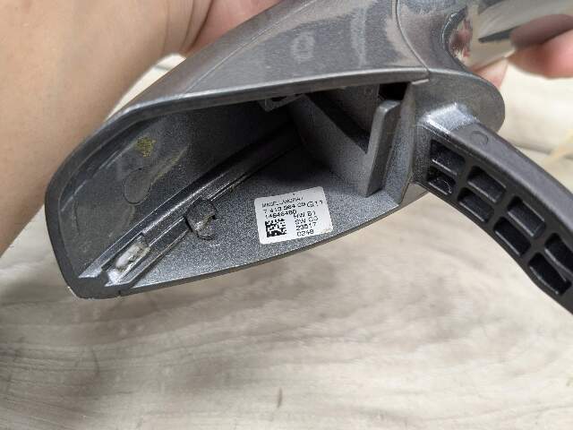 16-19 OEM BMW G11 G12 740 750 COMFORT ACCESS Right Passenger Door Handle Blue