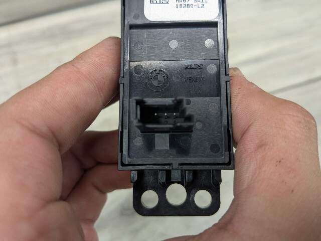 OEM BMW F90 M5 G30 G01 X3 G02 X4 F97 F98 Parking Brake Auto Hold Switch BLACK