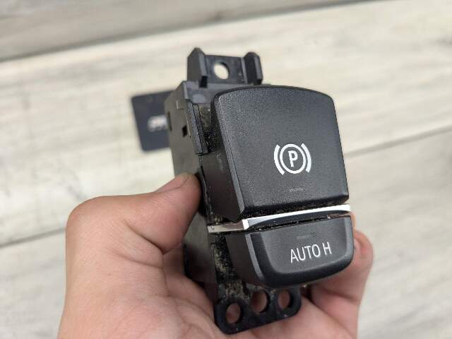 OEM BMW F90 M5 G30 G01 X3 G02 X4 F97 F98 Parking Brake Auto Hold Switch BLACK