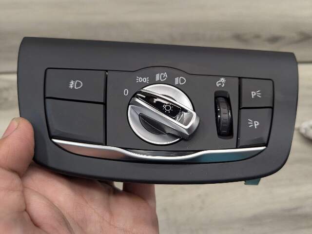 18-24 OEM BMW G01 G02 X3 X4 Headlight Switch Control Panel Light Module BLACK