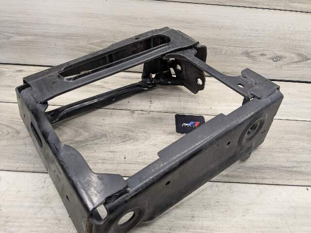 OEM BMW G01 G02 F97 X3 Front Right Passenger Side Radiator Reinforcement Bracket
