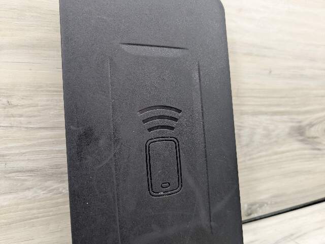 OEM BMW G20 G22 G23 G26 G80 M3 Center Console Storage Phone Car Wireless Charger