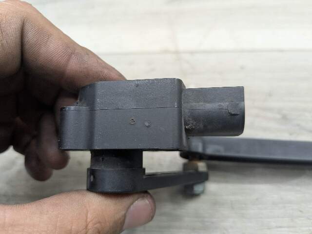 OEM BMW E70 E71 E90 E92 Front Left Right Suspension Height Level Sensor