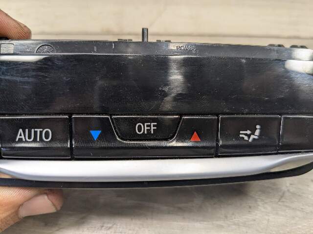 19-25 OEM BMW G20 G22 G23 G26 G42 AC Rear Heater Climate Control Switch Panel