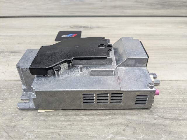 OEM BMW F90 G01 G05 G20 G26 G30 Radio Audio Sound Amplifier Control Module SDARS