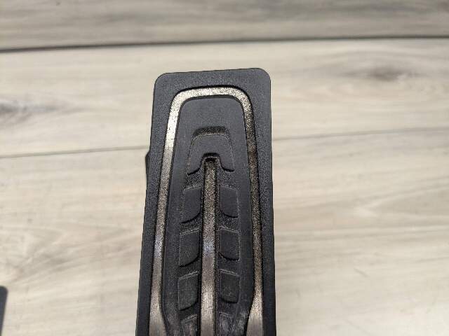 19-25 OEM BMW G80 G82 G83 G05 G06 G07 X5 Accelerator Throttle Gas Pedal