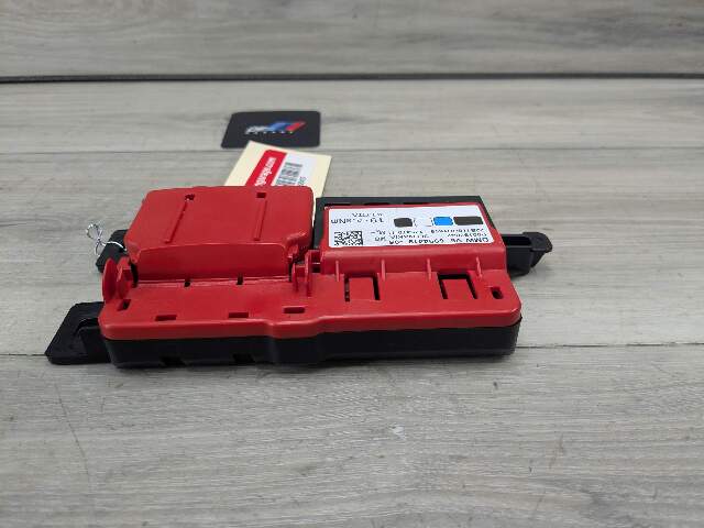 OEM BMW G20 G26 G80 330 M340 Positive Battery Junction Terminal Control Fuse Box