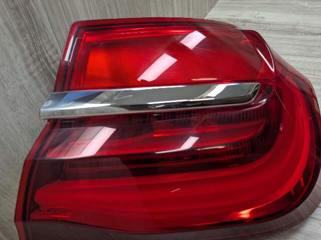 16-19 OEM BMW G11 G12 740 750 B7 Rear Right Passenger Side Outer Tail Light LED