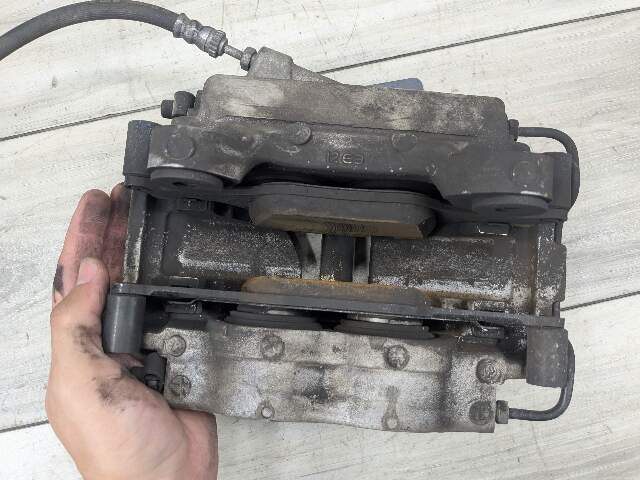 17-24 OEM BMW G05 40 G26 430 G30 530 540 Front Right Passenger Brake Caliper
