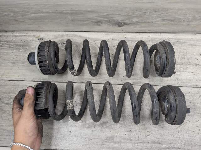 22-24 OEM BMW G26 430 RWD Rear Left Right Suspension Strut Shock Coil Springs
