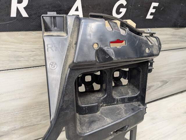 22-24 OEM BMW G26 430 M440 Right Passenger Side Corner Mount Bracket Support