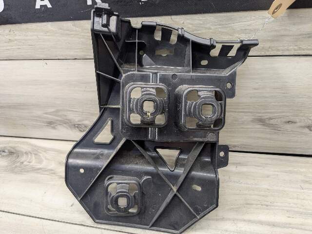 22-24 OEM BMW G26 430 M440 Left Driver Side Corner Mount Bracket Support
