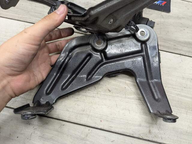 18-24 OEM BMW G01 G02 F97 X3 X4 Right Passenger Fender Wing Holder Bracket SET