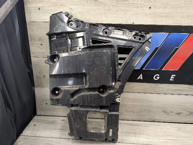 OEM BMW G01 F97 X3 REAR Right Passenger Side Bumper Bracket Support Guide PAIR