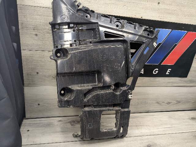 OEM BMW G01 F97 X3 REAR Right Passenger Side Bumper Bracket Support Guide PAIR