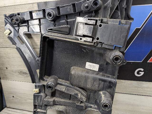 OEM BMW G01 F97 X3 REAR Right Passenger Side Bumper Bracket Support Guide PAIR