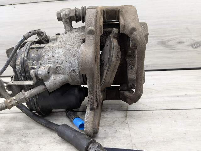 18-24 OEM BMW G01 G02 X3 X4 30i 30iX REAR Right Passenger Side Brake Caliper