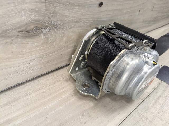 OEM BMW F97 F98 G01 G02 X3 X4 REAR Left Driver Side Seat Belt Seatbelt Retractor