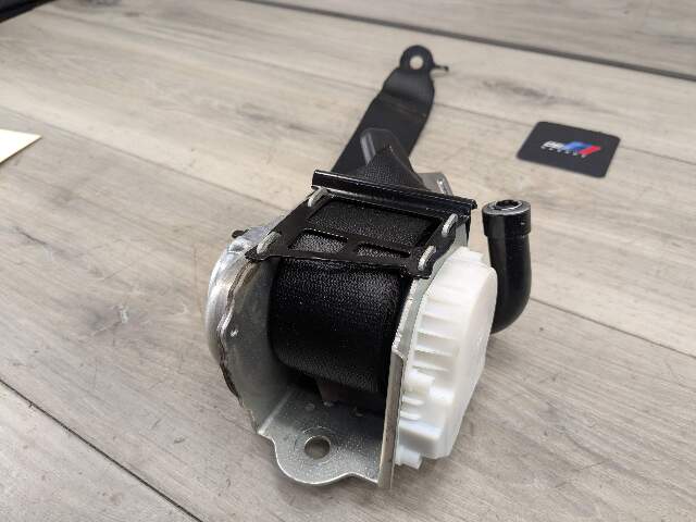 OEM BMW F97 F98 G01 G02 X3 X4 REAR Right Side Seat Belt Seatbelt Retractor