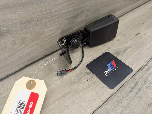 OEM BMW G01 G02 F97 F98 X3M X4M REAR Left Driver Side SeatBelt Seat Belt Buckle