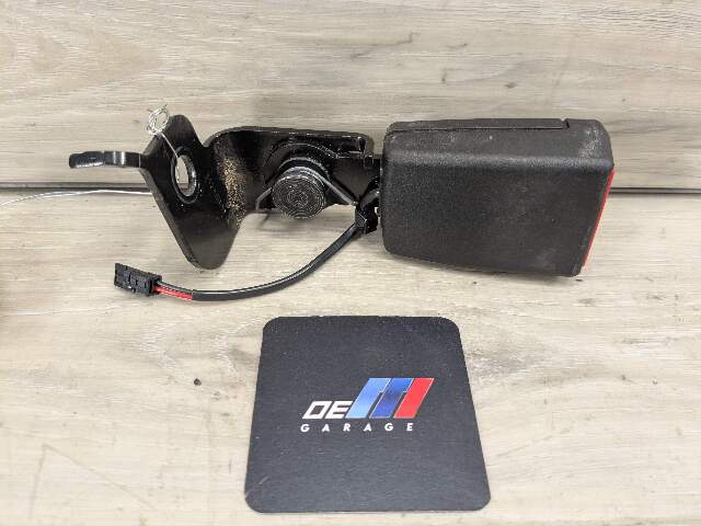 OEM BMW G01 G02 F97 F98 X3M X4M REAR Left Driver Side SeatBelt Seat Belt Buckle