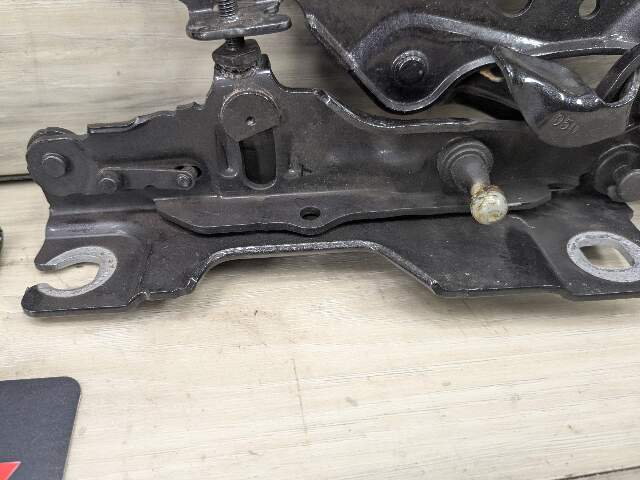 18-24 OEM BMW G01 G02 F97 F98 X3 X4 Hood Bonnet Left Right Side Hood Hinges SET