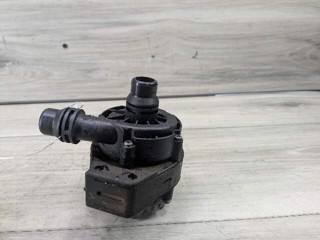 18-21 OEM BMW G01 X3 G02 X4 30 M40 B58 Engine Auxiliary Water Pump Cooling