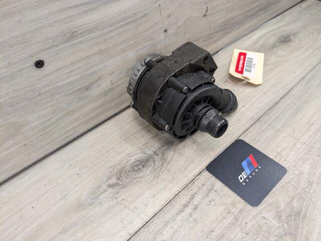 18-21 OEM BMW G01 X3 G02 X4 30 M40 B58 Engine Auxiliary Water Pump Cooling