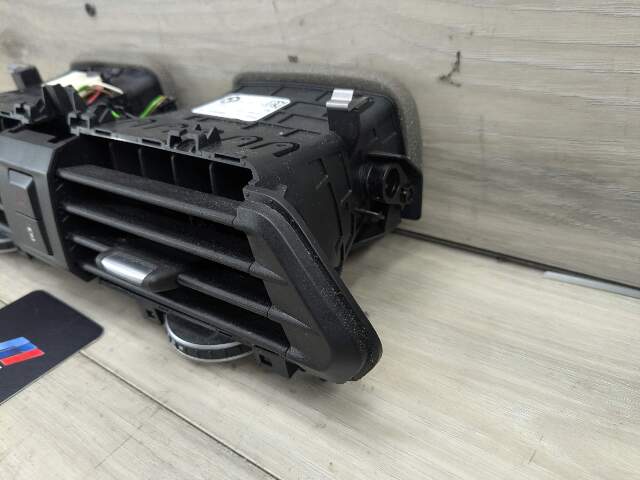 18-24 OEM BMW G01 G02 F97 F98 X3 X4 X3M Center AC Air Vent Dash Dashboard Grille