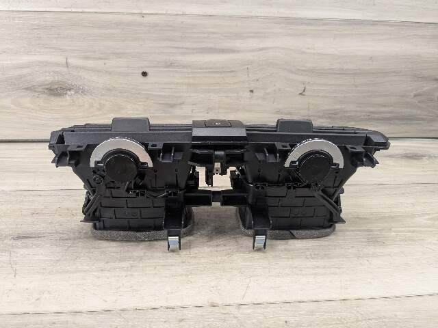 18-24 OEM BMW G01 G02 F97 F98 X3 X4 X3M Center AC Air Vent Dash Dashboard Grille