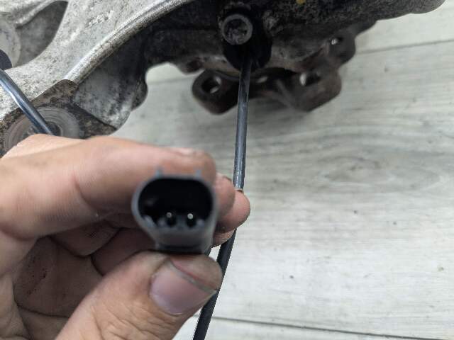 18-24 OEM BMW G01 X3 REAR Left Driver Side Knuckle Wheel Hub Spindle Bearing