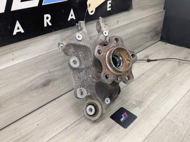 18-24 OEM BMW G01 X3 REAR Left Driver Side Knuckle Wheel Hub Spindle Bearing