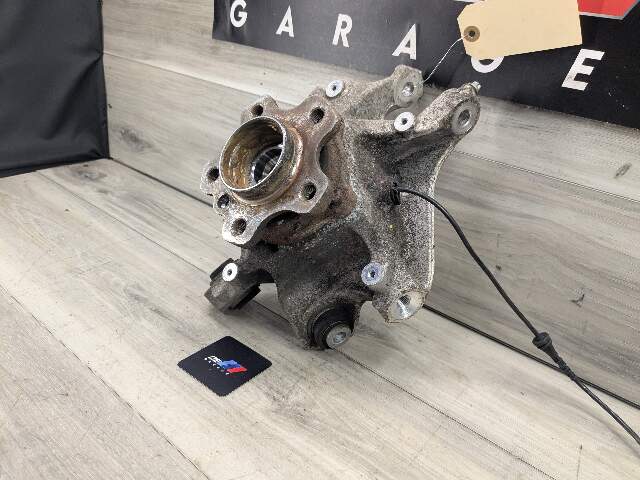 18-24 OEM BMW G01 X3 REAR Left Driver Side Knuckle Wheel Hub Spindle Bearing