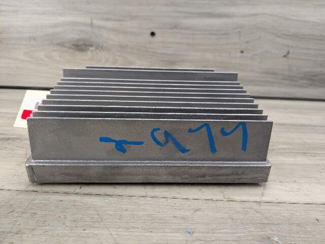 09-12 OEM BMW F01 F02 740 750 Amplifier Radio Hifi System Module Unit