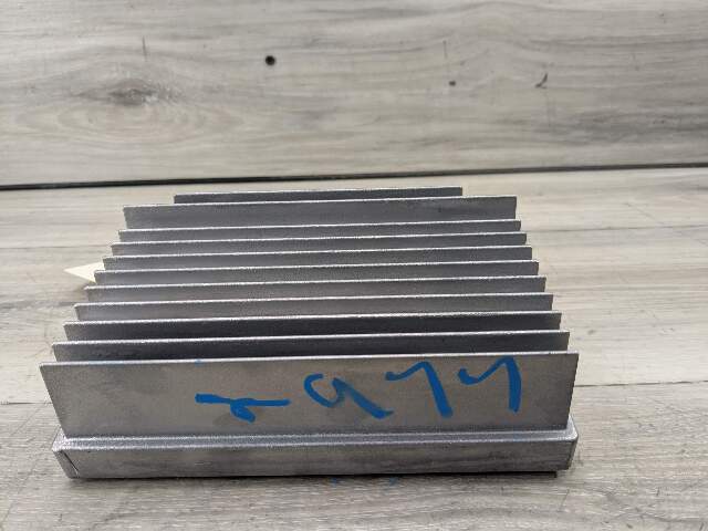 09-12 OEM BMW F01 F02 740 750 Amplifier Radio Hifi System Module Unit