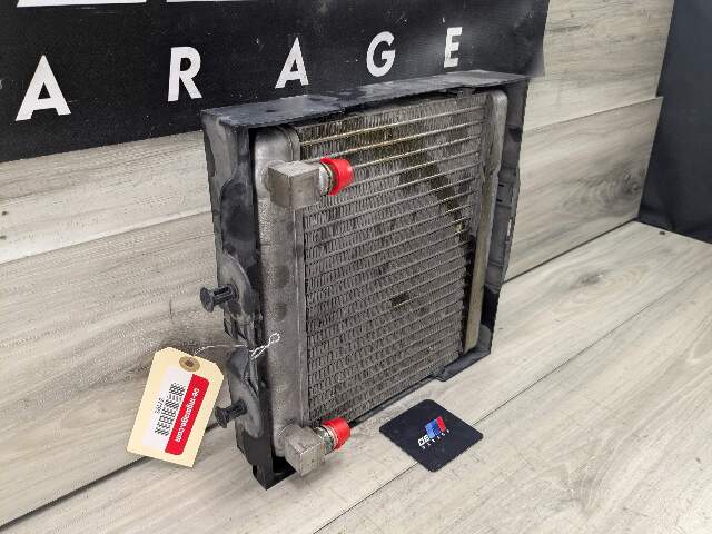 11-18 OEM BMW F10 F06 F12 F13 F01 F02 N55 N63 Engine Oil Cooler Radiator Right