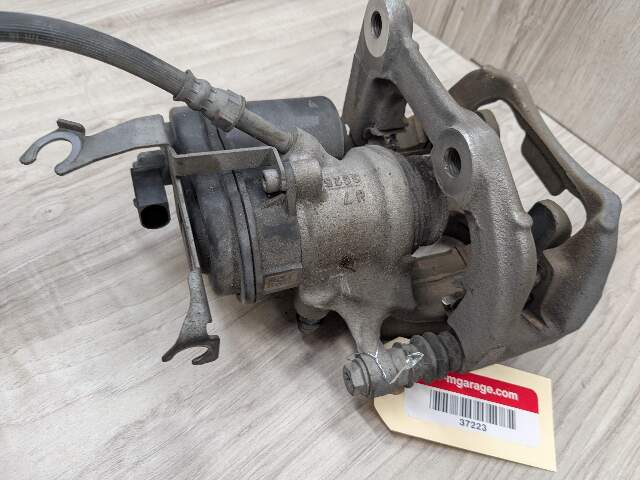 16-21 OEM BMW G30 540 G11 G12 740 750 Rear Right Passenger Side Brake Caliper