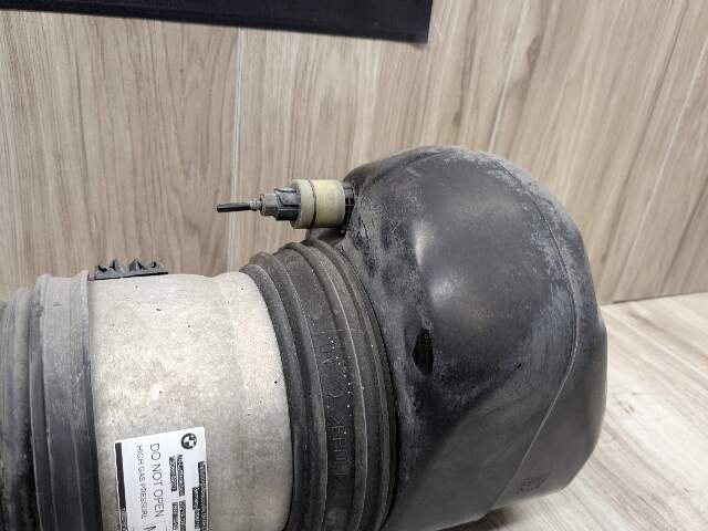 16-22 OEM BMW G12 740i FRONT Right Passenger Air Shock Absorber Strut RWD