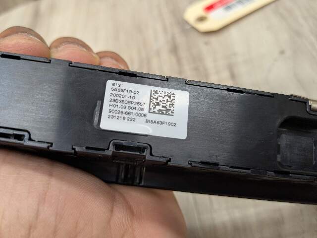 OEM BMW G20 G22 G23 G26 G42 G80 G87 AC Climate Control Panel Radio Media Buttons